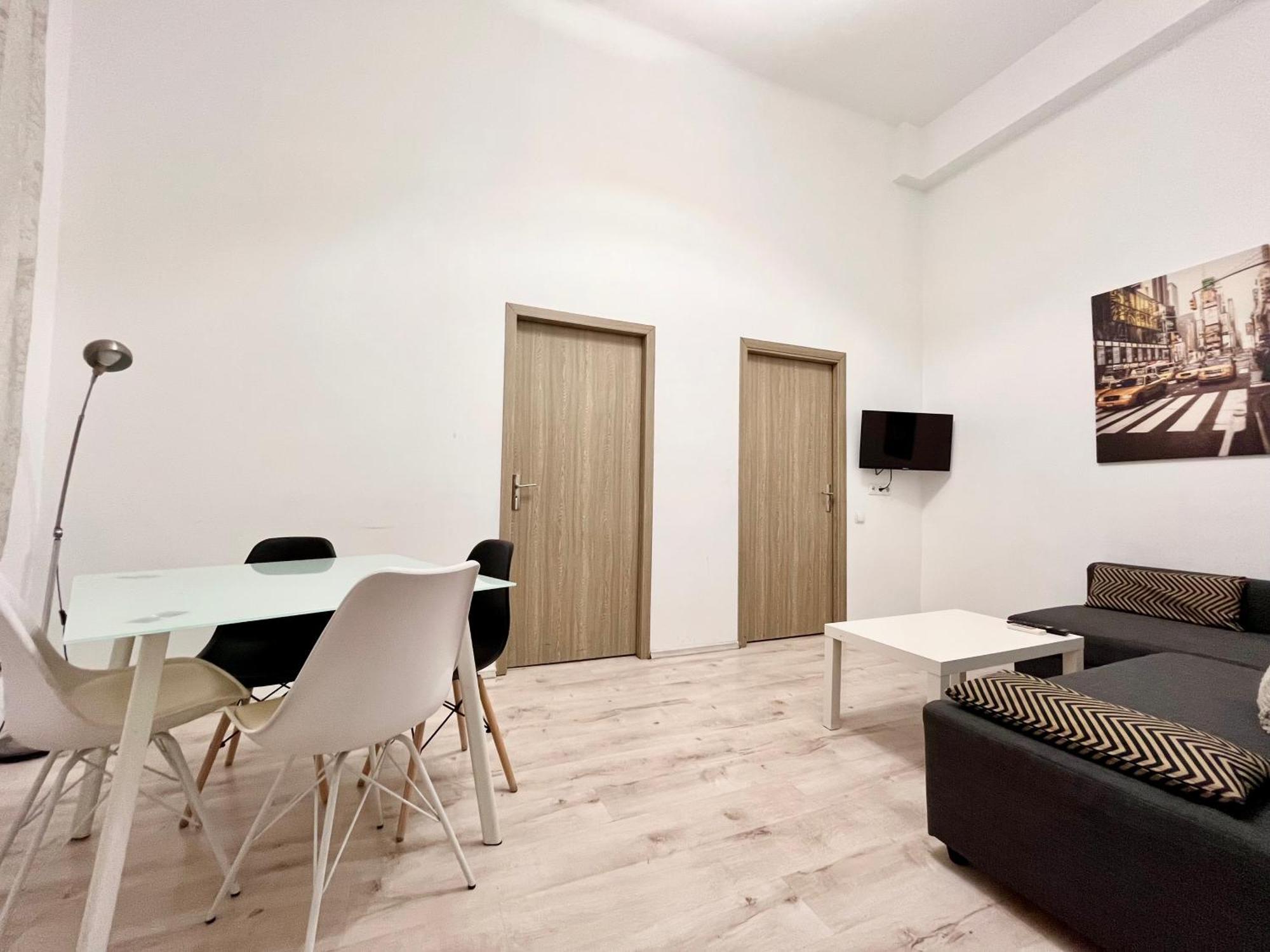 Old Town - Ultra Central Apartment Bucharest Exterior photo